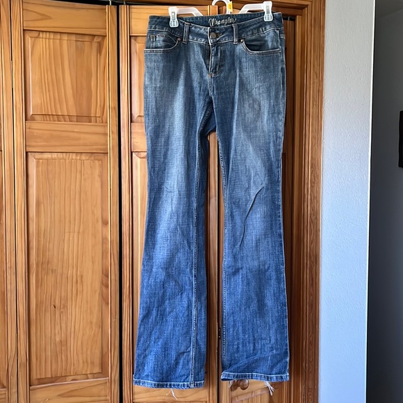 Wrangler Bootcut Stretchy Jeans - Picture 1 of 7